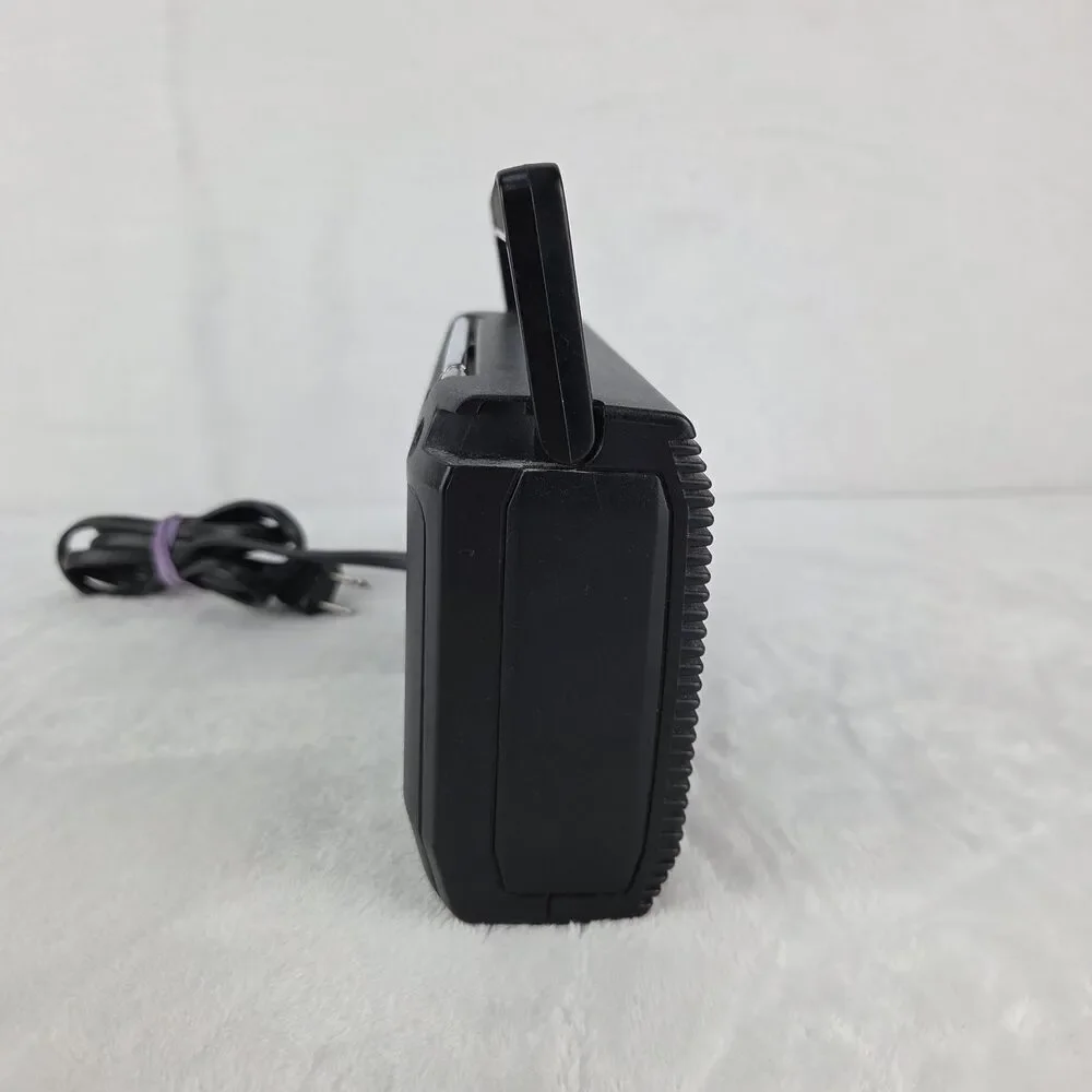 Vintage Sony FM/AM 2 BAND Radio ICF-24 Portable 4 AA Batteries/Power Cord-WORKS